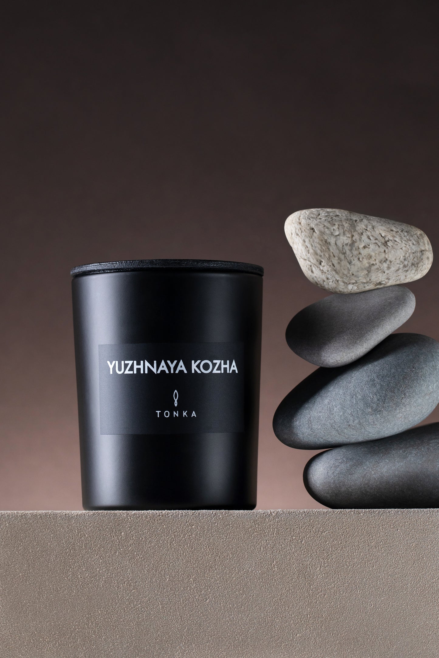 Candle Black Matt YUZHNAYA KOZHA