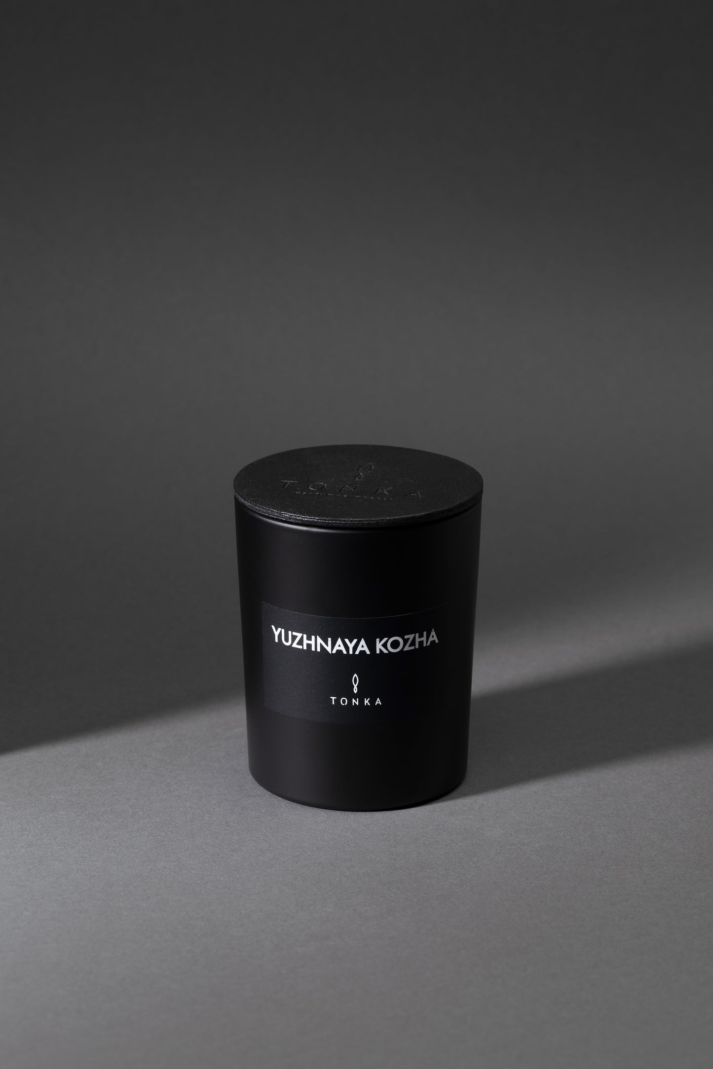 Candle Black Matt YUZHNAYA KOZHA